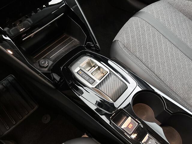 Peugeot 208 Hybrid 100 e-DCS6 Allure | Automaat | | Keyless | Camera achter | Parkeersensoren rondom |