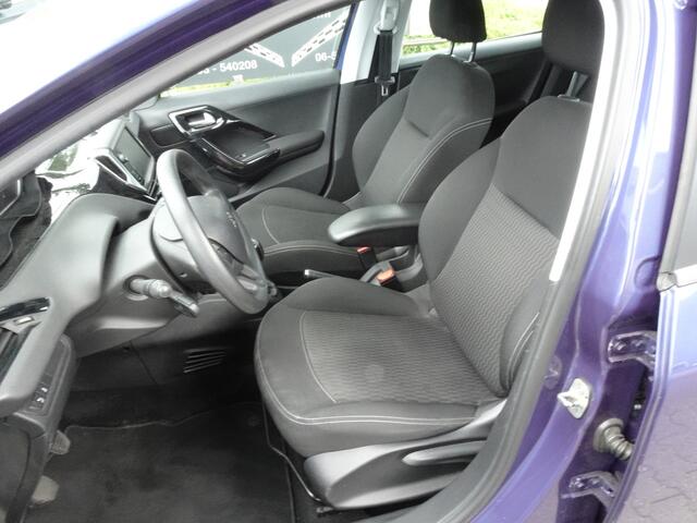 Peugeot 208 1.2 PureTech Blue Lion