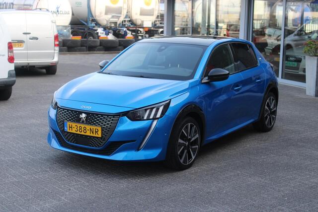 Peugeot 208 1.2 PureTech GT-Line Pano/Dodehoek/Led/Navi