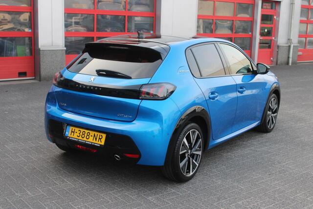 Peugeot 208 1.2 PureTech GT-Line Pano/Dodehoek/Led/Navi