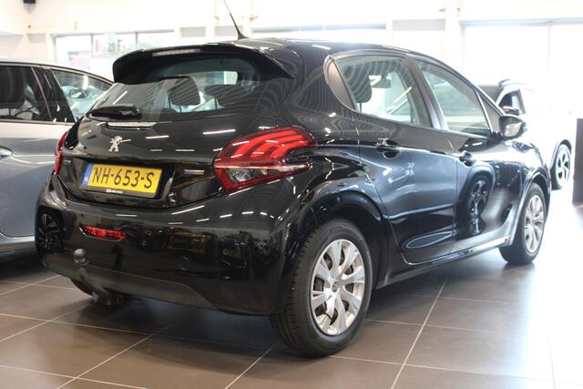 Peugeot 208 1.2 PureTech Blue Lion TREKHAAK - 15.000 KM