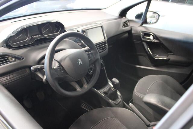 Peugeot 208 1.2 PureTech Blue Lion TREKHAAK - 15.000 KM
