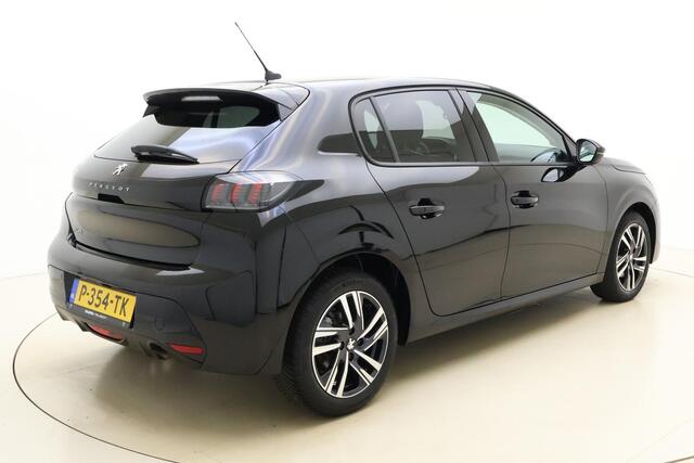 Peugeot 208 1.2 PureTech Allure Pack 100 PK | Handgeschakeld | Start/stop | Navigatie | Airco | Cruise Control | Bluetooth | Licht metalen velgen | BTW auto | 1e eigenaar