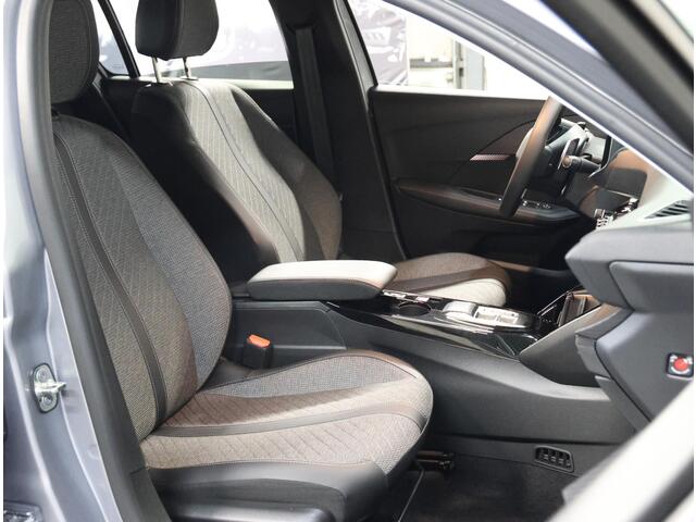 Peugeot 208 Hybrid 100PK e-DCS6 Allure | AppleCarplay/Android Auto | Camera | Parkeersensoren | FULL LED | Voorstoelen Verwarmd | Keyless | Climate Control | Adaptive Cruise Control | 16" LMV | Isofix | Privacy Glass |