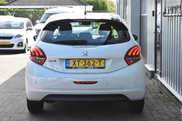 Peugeot 208 1.2 PureTech Blue Lease Allure B.J. 2019