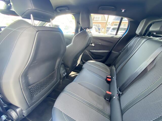 Peugeot 208 1.2 Hybrid 145 e-DCS6 GT | 360 graden camera | Navi | Dodehoek detectie | Keyless | LED koplampen | Adaptieve Cruise Control