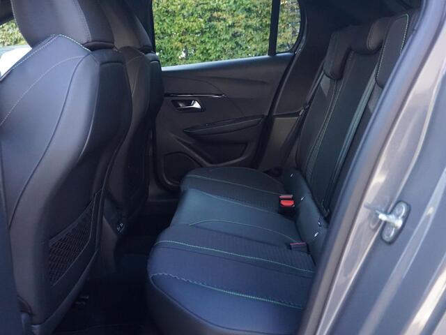 Peugeot 208 Hybrid 136 e-DCS6 GT