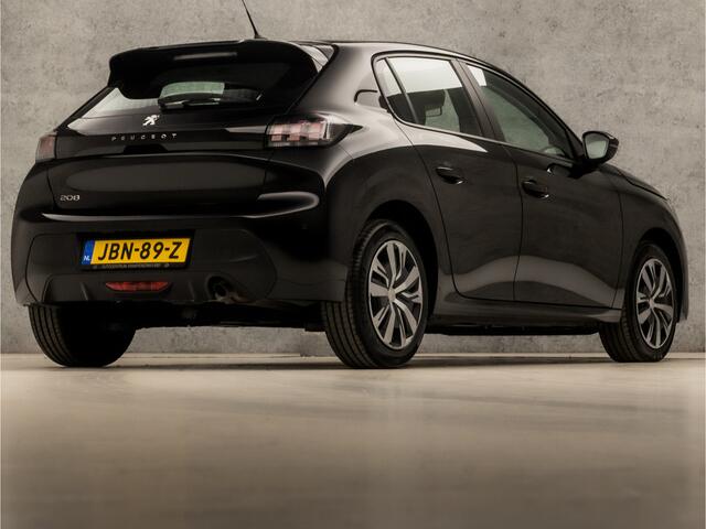 Peugeot 208 1.2 PureTech Allure Sport Automaat (APPLE CARPLAY, GROOT NAVI, LANE ASSIST, SPORTSTOELEN, PARKEERSENSOREN, CRUISE, DAB+, NIEUWSTAAT)