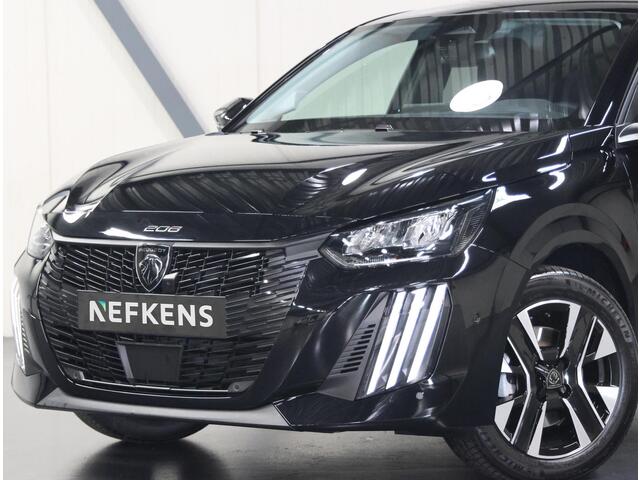 Peugeot 208 1.2 Hybrid 110 e-DCS6 Allure | Incl. ¤4.240,- Korting! | Camera Voor/Achter | Navigatie | Dodehoekdetectie | CruiseControl | AppleCarPlay/AndroidAuto | ClimateControl |