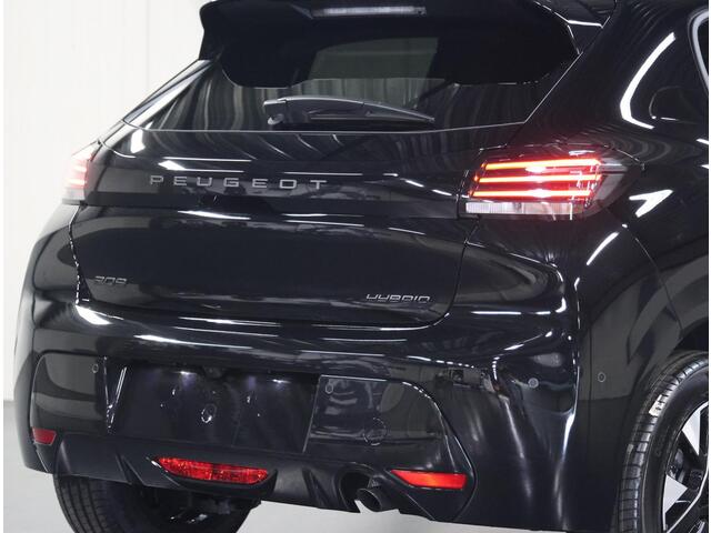 Peugeot 208 1.2 Hybrid 110 e-DCS6 Allure | Incl. ¤4.240,- Korting! | Camera Voor/Achter | Navigatie | Dodehoekdetectie | CruiseControl | AppleCarPlay/AndroidAuto | ClimateControl |