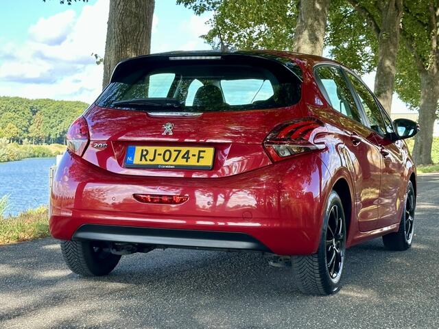 Peugeot 208 1.2 PureTech Blue Lion | Apple carplay | Airco | Zeer goed onderhouden