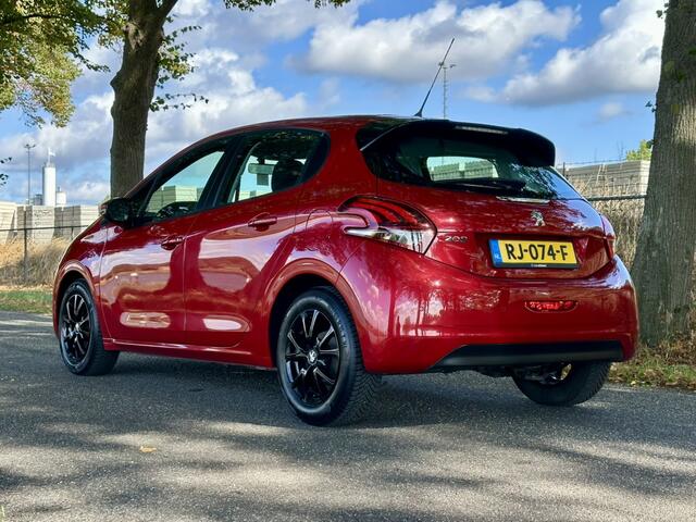 Peugeot 208 1.2 PureTech Blue Lion | Apple carplay | Airco | Zeer goed onderhouden