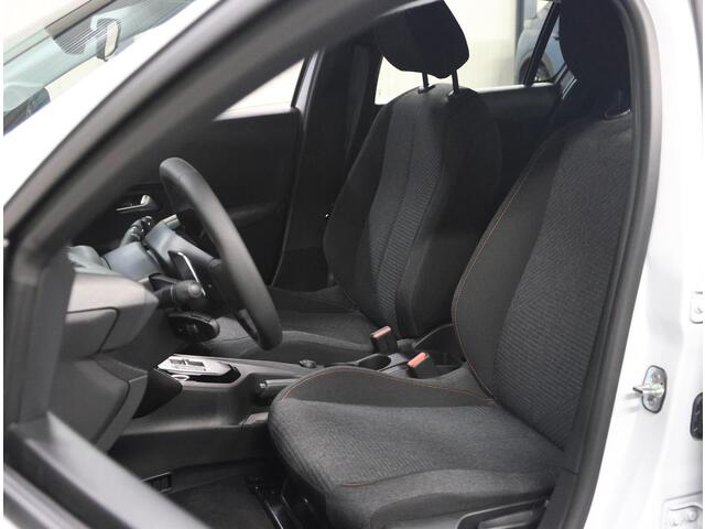 Peugeot 208 1.2 Hybrid 110 e-DCS6 Style | Incl. ¤3.650,- Korting! | CruiseControl | Airco | Verkeersbordherkenning | AppleCarPlay/AndroidAuto |