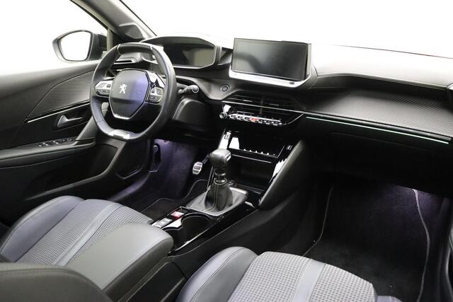 Peugeot 208 1.2T 100pk GT-Line | Trekhaak | Panorama Dak | Dodehoek Detectie | Keyless Entree | Parkeer Sensoren Rondom | Navigatie | Parkeer Camera Achter | Start/Stop knop |