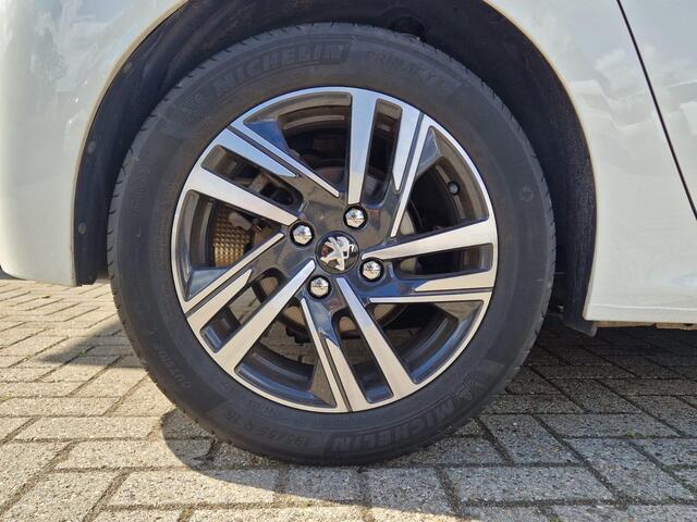 Peugeot 208 1.2T Automaat Blue Lease Allure | Afneembare Trekhaak | Navigatie | Climate & Adaptive Cruise Control | Achter uit Rijd Camera |