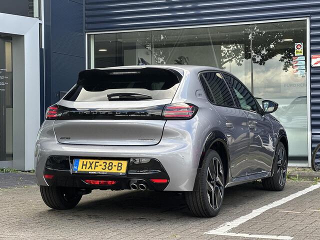 Peugeot 208 Hybrid 136 e-DCS6 GT | Parkeercamera/-sensoren (voor/achter) | Keyless Entry/Start | Dodehoek | Sfeerverlichting | Climate Control | Draadloze telefoonlader | Apple Carplay/Android Auto | Adaptive Cruise Control |