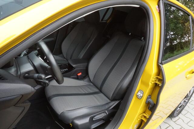 Peugeot 208 1.5 BlueHDi Allure Pack | Origineel NL | ACC | 3D Cockpit | Camera | Navigatie | Airco |