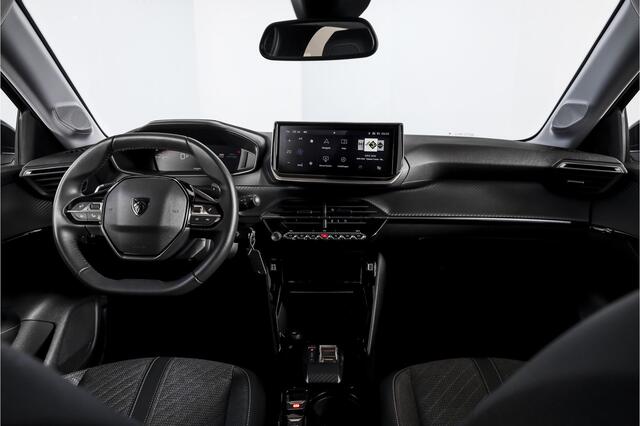 Peugeot 208 1.2 Hybrid 110 e-DCS6 Allure | Dig. Cockpit | Adapt. Cruise | PDC | Camera V+A | NAV+App. Connect | ECC | LM 16" | 9303