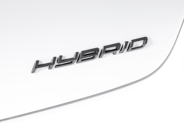 Peugeot 208 1.2 Hybrid 110 e-DCS6 Allure | Dig. Cockpit | Adapt. Cruise | PDC | Camera V+A | NAV+App. Connect | ECC | LM 16" | 9303