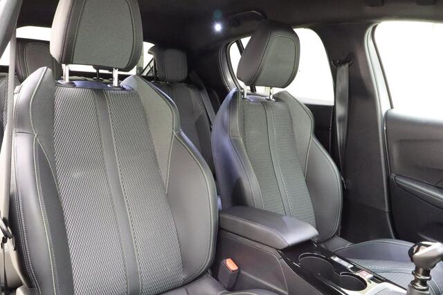 Peugeot 208 1.2 PureTech 100 GT | Navigatie | Climate & Cruise Control | 3D-Cockpit | PDC met Camera |