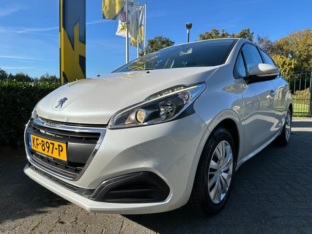 Peugeot 208 1.2 PureTech Active Cruise / Bluetooth