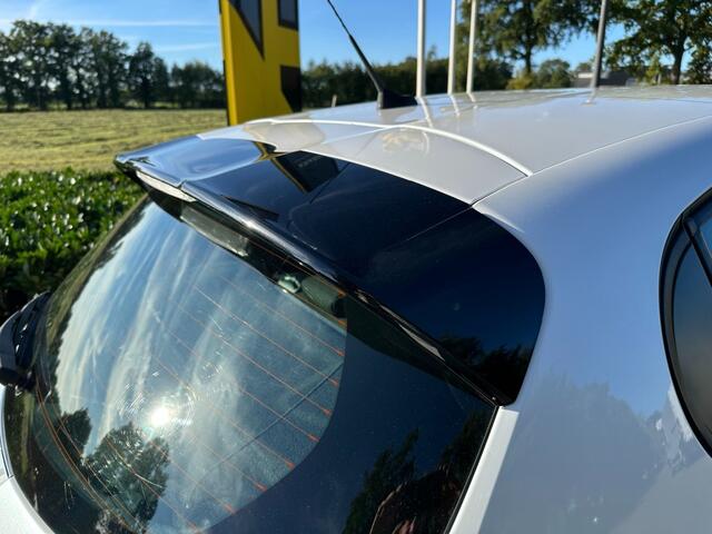 Peugeot 208 1.2 PureTech Active Cruise / Bluetooth