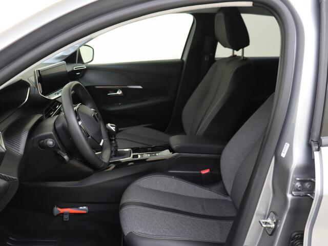 Peugeot 208 1.2 PureTech 100 Allure | Wireless Carplay | Camera | Navigatie |