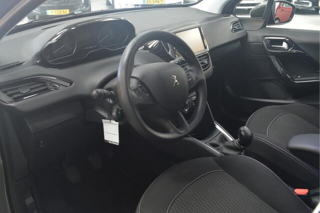 Peugeot 208 1.2 PureTech Active // 42.000 km // AIRCO // CRUISE CONTROLE // CARPLAY // DEALER ONDERHOUDEN //