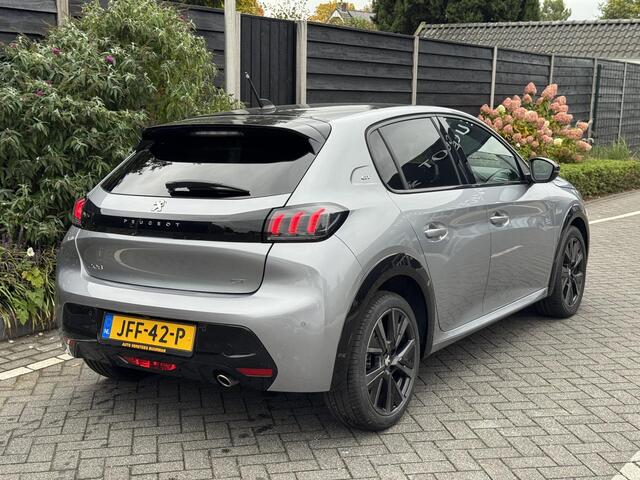Peugeot 208 GT 1.2 PureTech 100PK Navigatie, Achteruitrijcamera, Keyless, Parkeersensoren, Apple Carplay, Android Auto