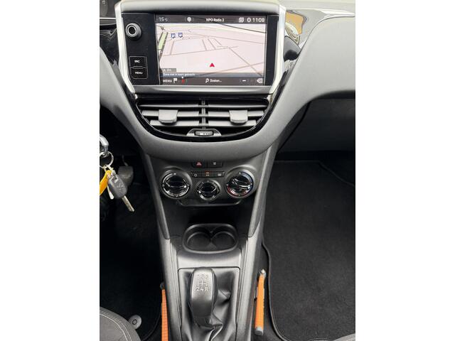 Peugeot 208 1.2 PureTech Active * 129.348 Km * Navi * Airco * Cruise Control *
