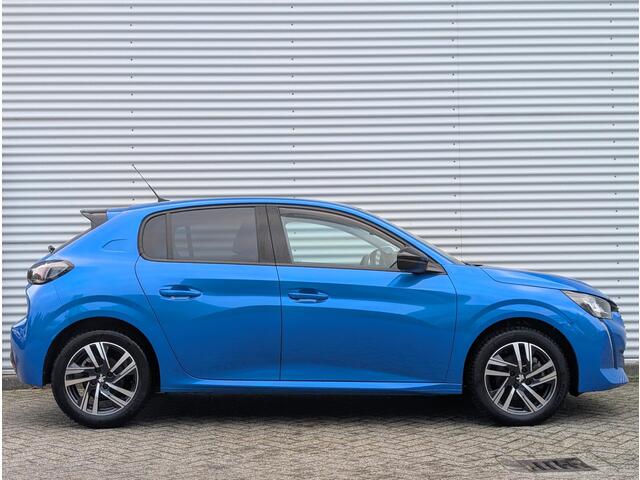 Peugeot 208 Allure Pack 1.2 Turbo 100pk EAT8 NAVI | CAMERA | CLIMA | ALL SEASON BANDEN | APPLE CARPLAY / ANDROID AUTO |