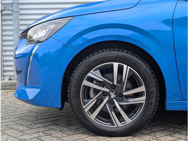 Peugeot 208 Allure Pack 1.2 Turbo 100pk EAT8 NAVI | CAMERA | CLIMA | ALL SEASON BANDEN | APPLE CARPLAY / ANDROID AUTO |