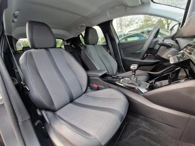 Peugeot 208 1.2T 100pk Allure | Climate & Cruise Control | Stoelverwarming | Achteruit Rijd Camera| AppleCarplay/Android auto |