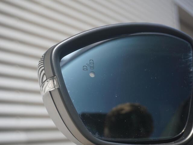 Peugeot 208 Hybrid 136 e-DCS6 GT | Automaat | Navigatie | Draadloze telefoonlader | Camera voor en achter | Adaptieve Cruise Control