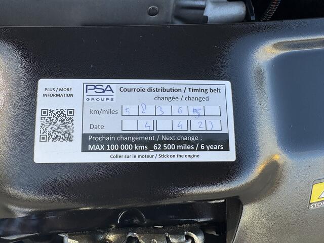 Peugeot 208 1.2 PureTech Signature