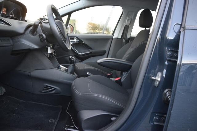 Peugeot 208 1.2 PureTech Blue Lion Carplay | DAB | AC | PDC | Navi | Bluetooth | Cruise