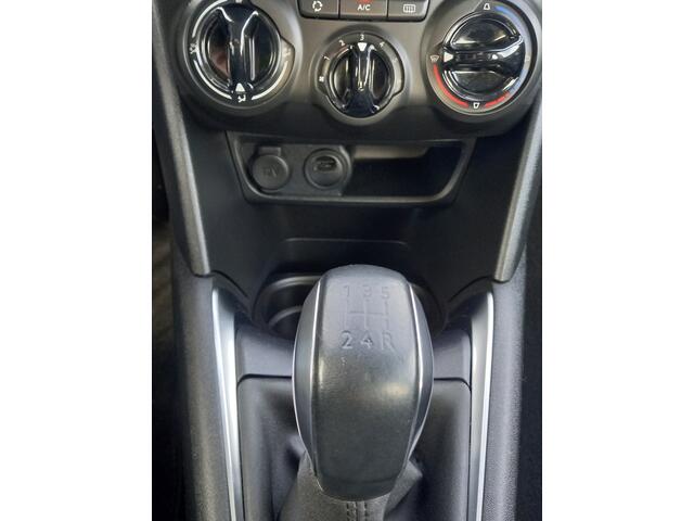 Peugeot 208 1.2 PureTech Signature