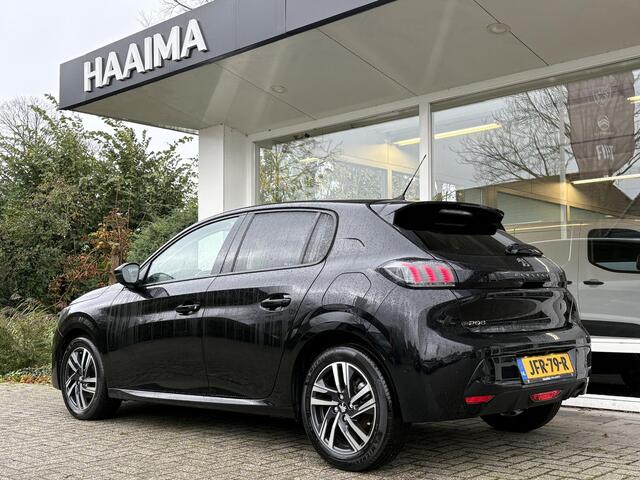 Peugeot 208 1.2T 100pk Allure Pack | Keyless Entry | Stoelverwarming | Apple Cayplay/Android Auto | Achteruitrijcamera | Privacy Glass | LED koplampen