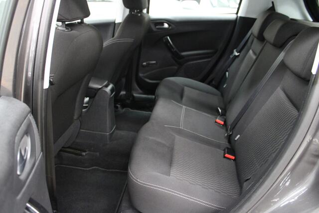 Peugeot 208 1.2 PureTech Blue Lion Airco, Cruise Control, Stuurbekrachtiging