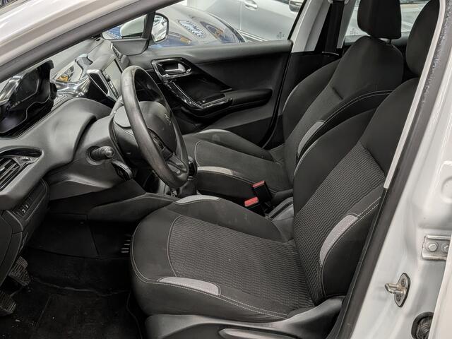 Peugeot 208 1.2 PureTech Blue Lease Airco, Cruise Control, Navigatie, Stuurbekrachtiging