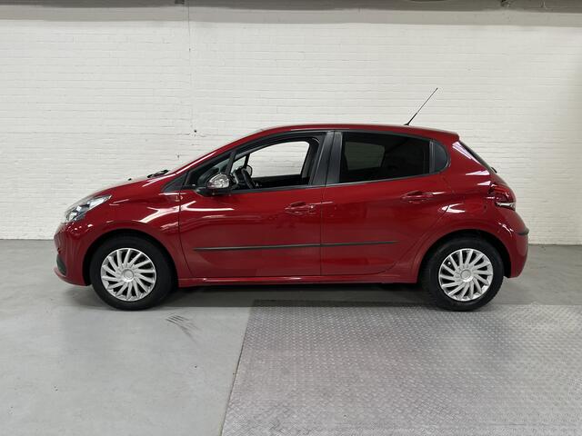 Peugeot 208 1.2 PureTech Blue Lease AIRCO / NAVI / CRUISE