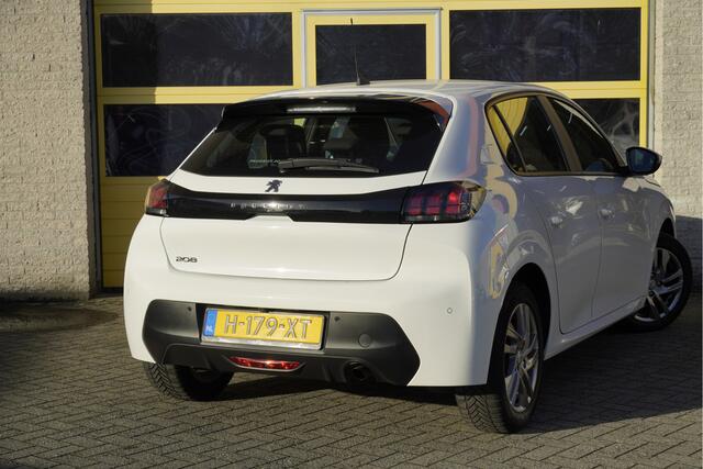Peugeot 208 1.2 5drs Blue Lease Active BJ2020 Lmv 16" | Led | Pdc | Navi | Achteruitrijcamera | App-Connect | Airco | Cruise control | Getint glas