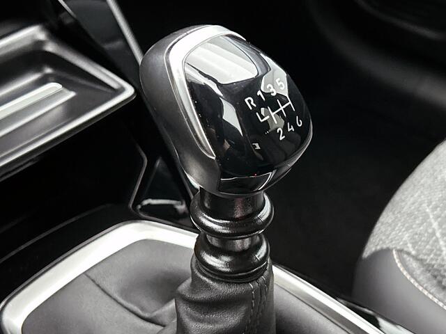 Peugeot 208 100Pk Allure | Rijklaar | Parkeersensoren rondom | navigatie |