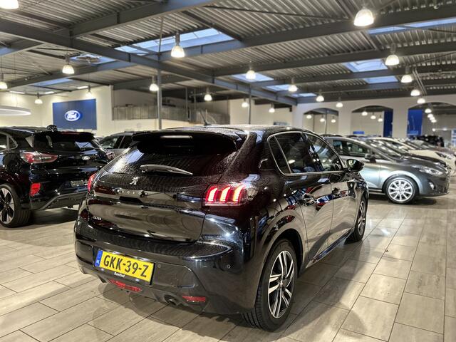 Peugeot 208 PureTech 100pk Allure | Trekhaak | Adapt. Cruise | Camera | Keyless | Stoelverwarming | Apple carplay |