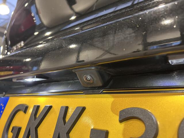 Peugeot 208 PureTech 100pk Allure | Trekhaak | Adapt. Cruise | Camera | Keyless | Stoelverwarming | Apple carplay |