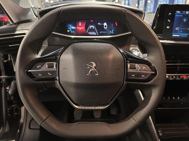 Peugeot 208 PureTech 100pk Allure | Trekhaak | Adapt. Cruise | Camera | Keyless | Stoelverwarming | Apple carplay |