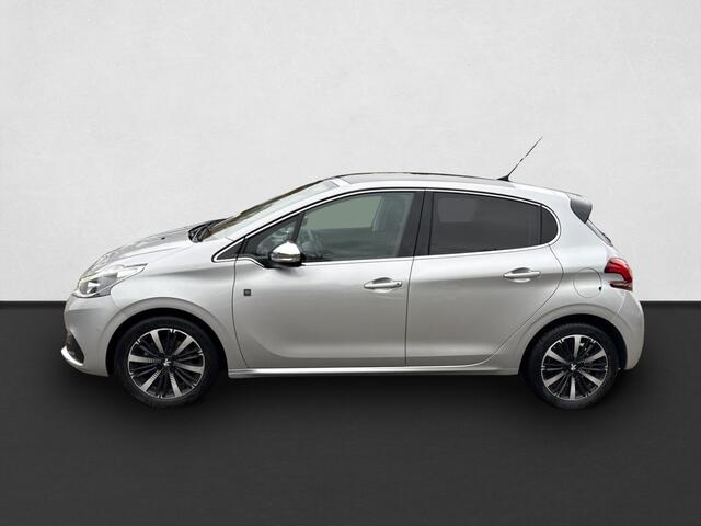 Peugeot 208 1.2 PureTech Tech Edition CRUISE / CAMERA / NAVI / PANO / CLIMATE