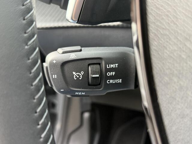 Peugeot 208 1.2 PT Allure | Keyless | Stoelverwarming | Camera |