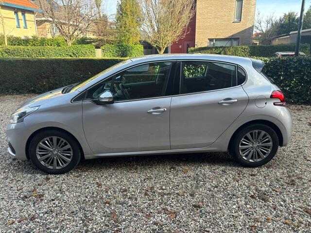 Peugeot 208 1.6 B.HDi Parkeersensoren Euro 6 Lage km