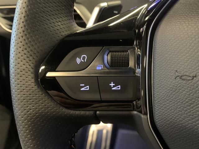 Peugeot 3008 1.2 PureTech GT EAT8 BLACK PACK NAVIGATIE-AUTOMATISCHE ACHTERKLEP-19 INCH LICHT METALEN VELGEN-ADAPTIVE CRUISE CONTROL